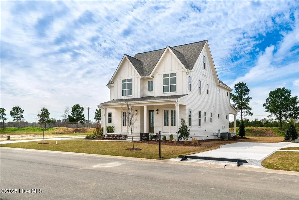 106 Pinewood Cove Snow Hill, NC 28580