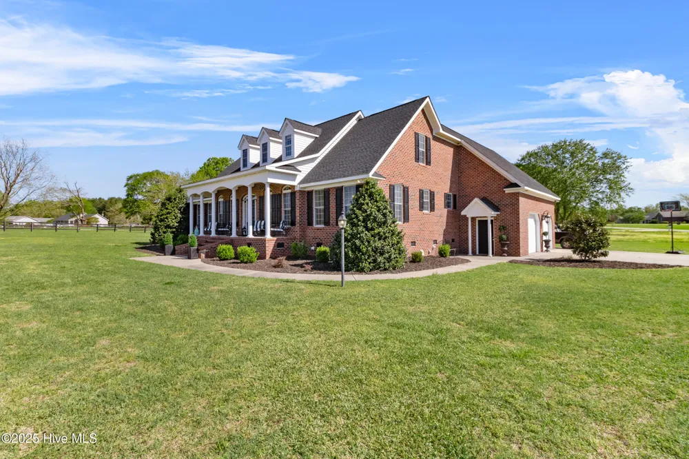 103 Arabian Circle Beulaville, NC 28518
