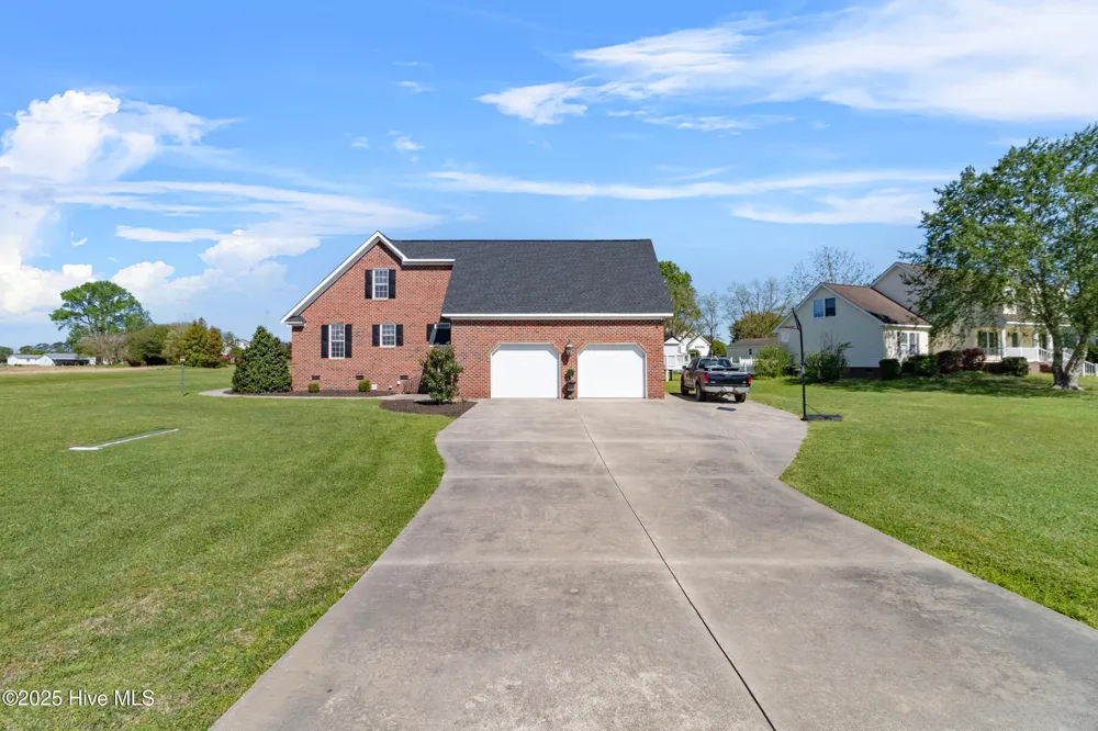 103 Arabian Circle Beulaville, NC 28518