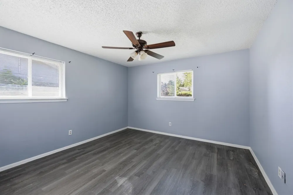 512 Sussex Drive Arlington, TX 76014
