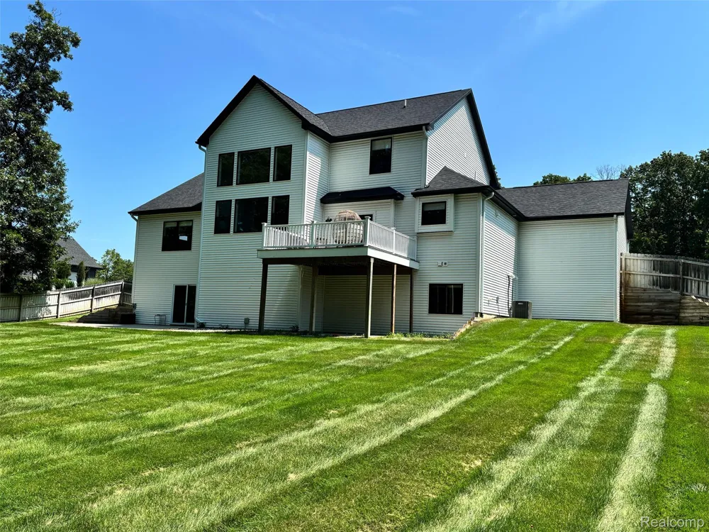 1998 Sienna Street Oshtemo Charter Township, MI 49009