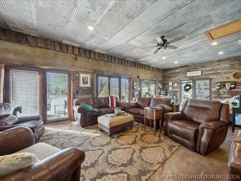 36656 S 510 ROAD Eucha, OK 74342