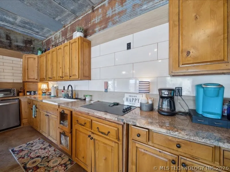 36656 S 510 ROAD Eucha, OK 74342