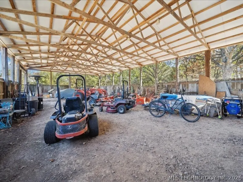 36656 S 510 ROAD Eucha, OK 74342