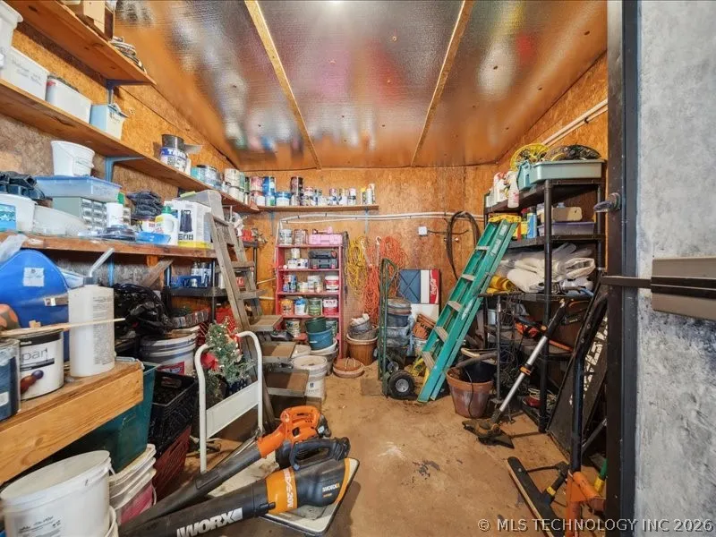 36656 S 510 ROAD Eucha, OK 74342