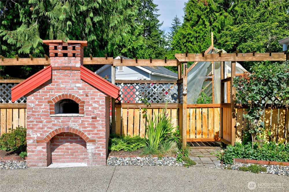 612 Rainier Lane Port Ludlow, WA 98365