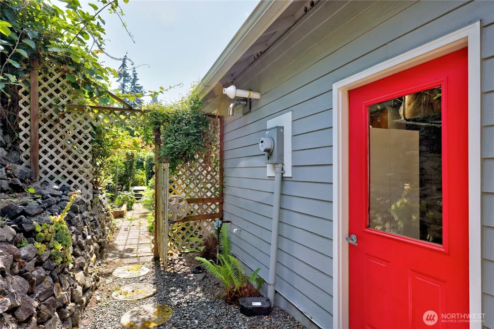 612 Rainier Lane Port Ludlow, WA 98365