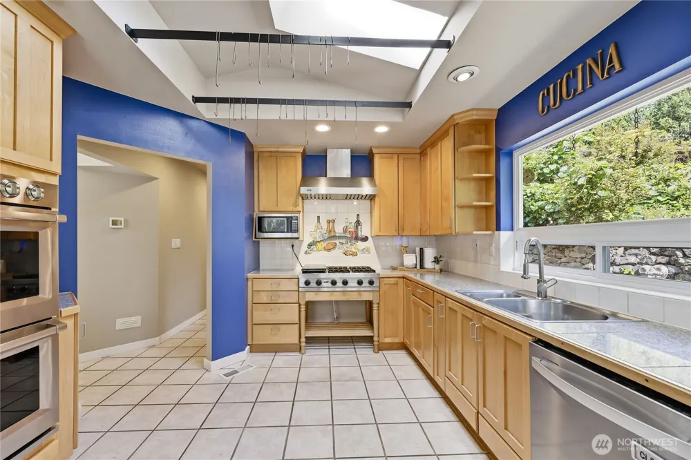 612 Rainier Lane Port Ludlow, WA 98365