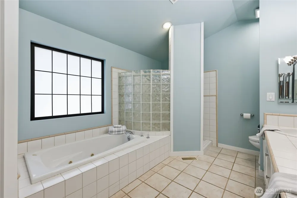 612 Rainier Lane Port Ludlow, WA 98365
