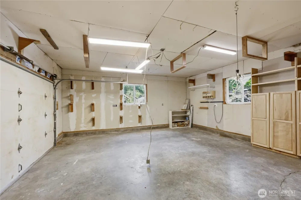 612 Rainier Lane Port Ludlow, WA 98365