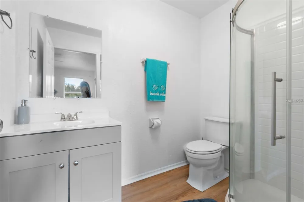 1244 31ST AVENUE E Bradenton, FL 34208