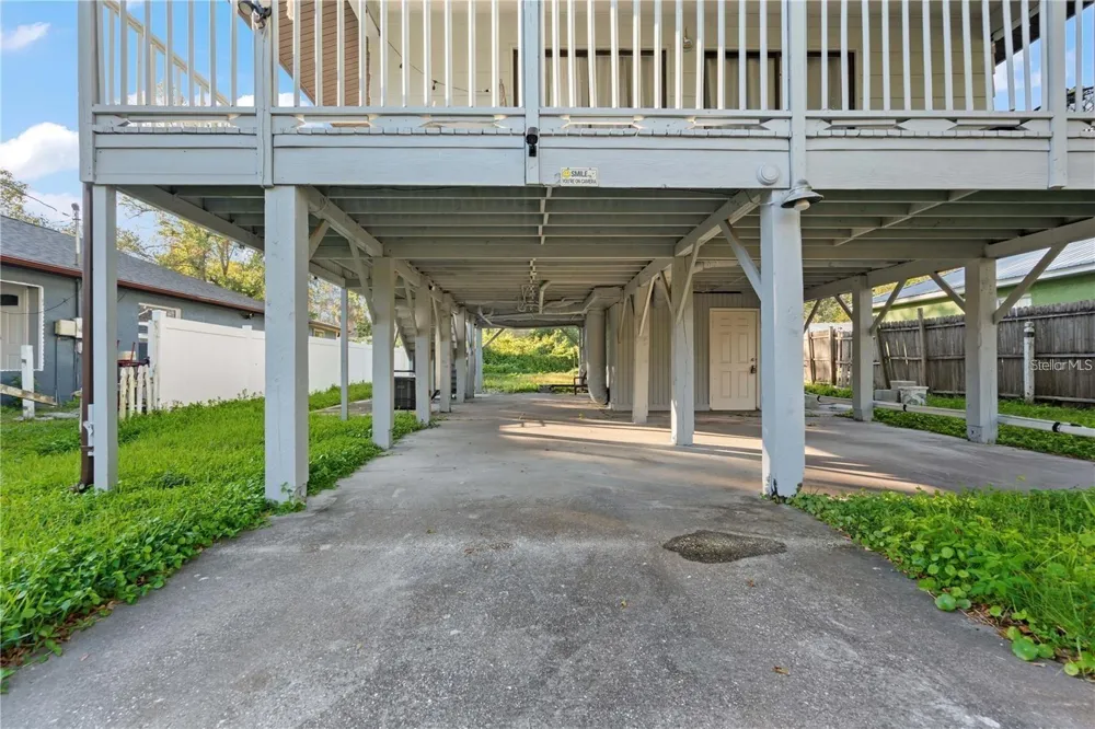 1244 31ST AVENUE E Bradenton, FL 34208
