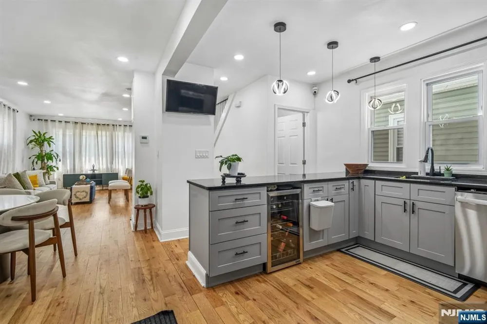 241 Brighton Avenue East Orange, NJ 07017