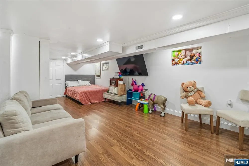 241 Brighton Avenue East Orange, NJ 07017