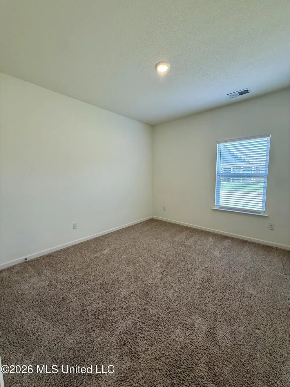 161 Twin Lakes Drive Byhalia, MS 38611