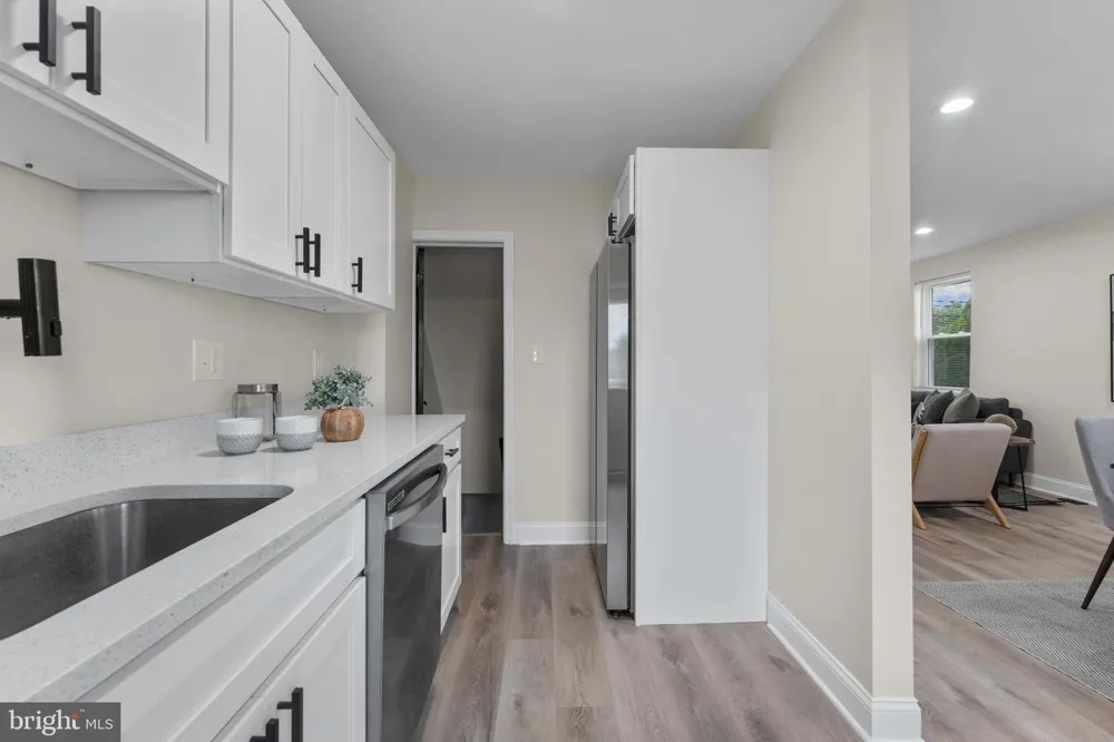 5600 WHITE AVENUE Baltimore, MD 21206