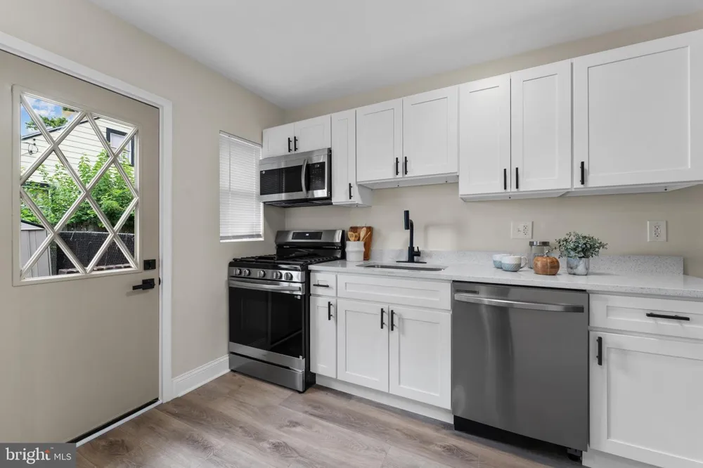 5600 WHITE AVENUE Baltimore, MD 21206