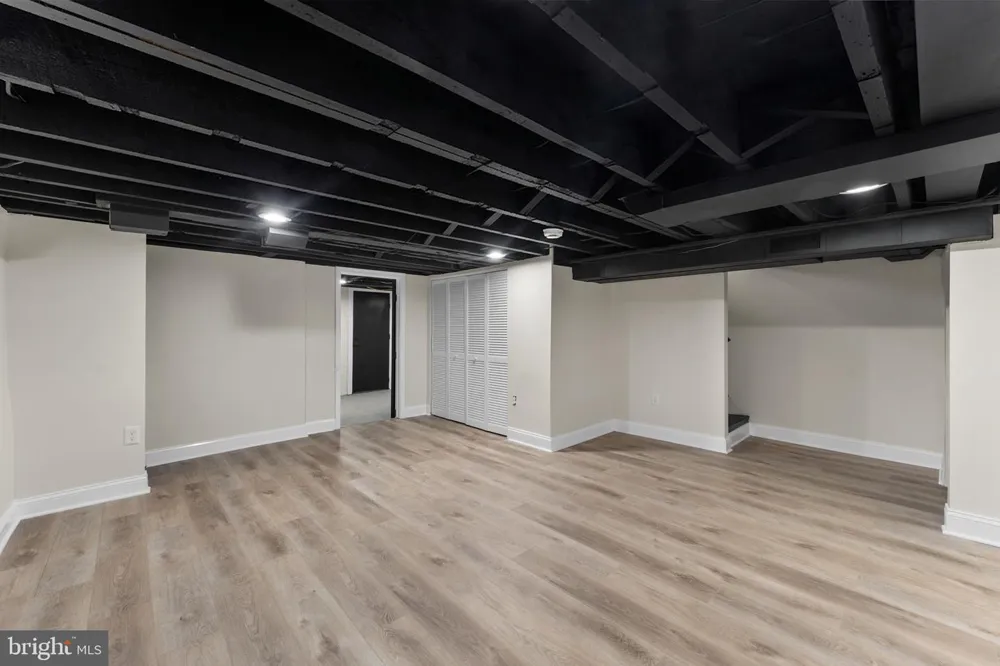 5600 WHITE AVENUE Baltimore, MD 21206
