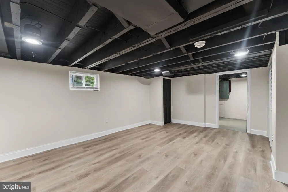 5600 WHITE AVENUE Baltimore, MD 21206