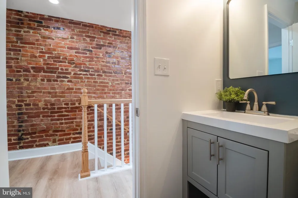 622 POTOMAC STREET Baltimore, MD 21205