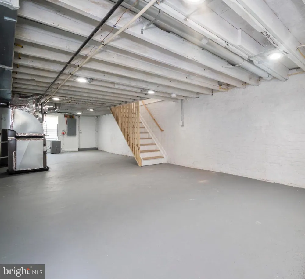 622 POTOMAC STREET Baltimore, MD 21205