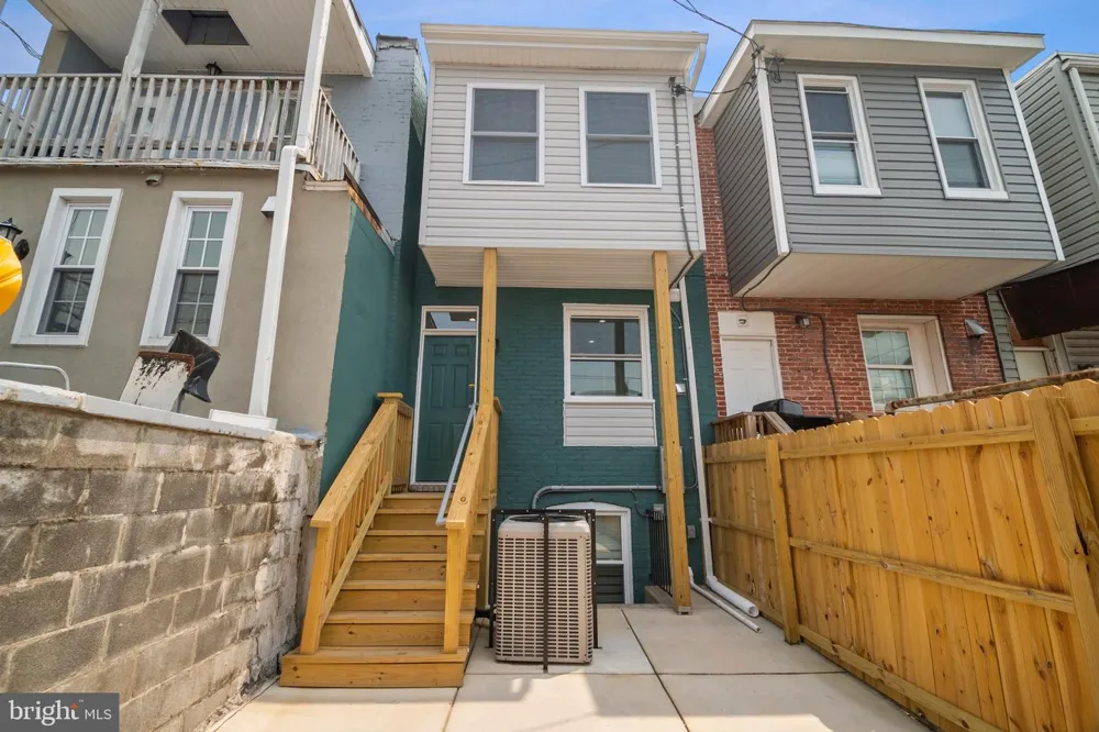 622 POTOMAC STREET Baltimore, MD 21205