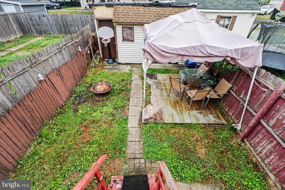 523 E WALNUT STREET Lebanon, PA 17042