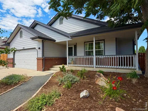 1813 Chesapeake Circle