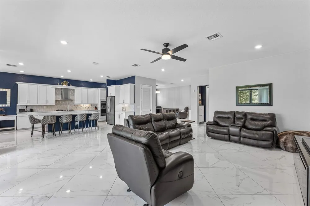 1063 Ember Ridge Run Loxahatchee, FL 33470