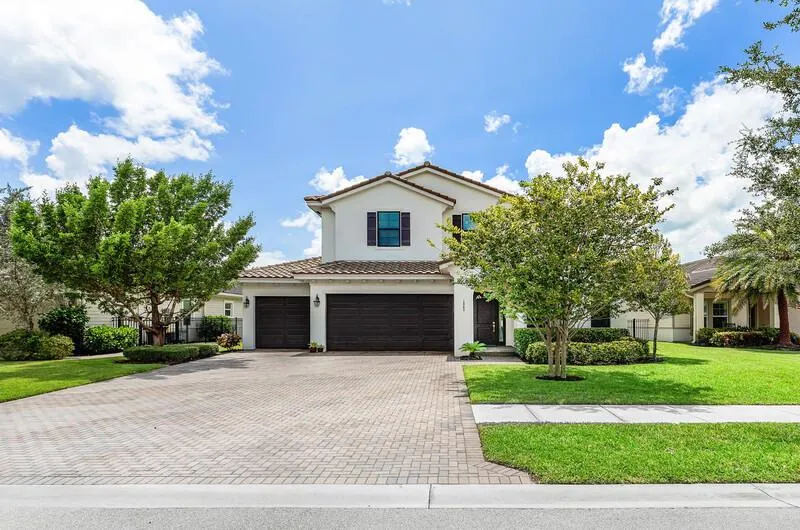 1063 Ember Ridge Run Loxahatchee, FL 33470