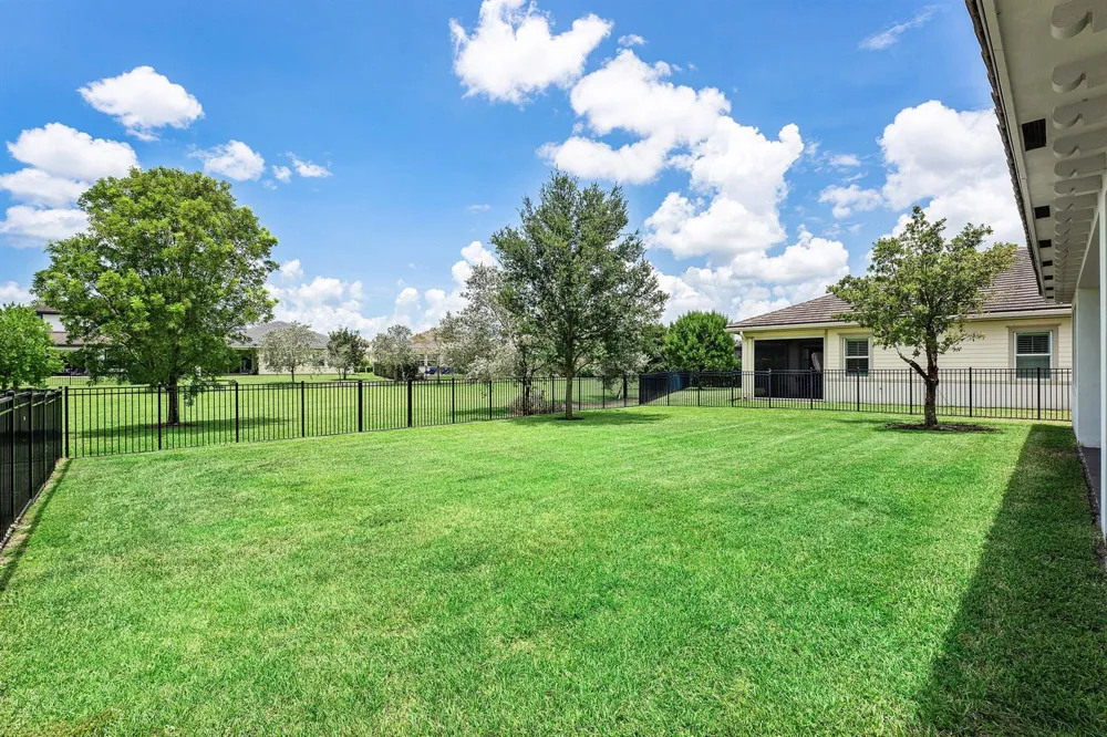 1063 Ember Ridge Run Loxahatchee, FL 33470