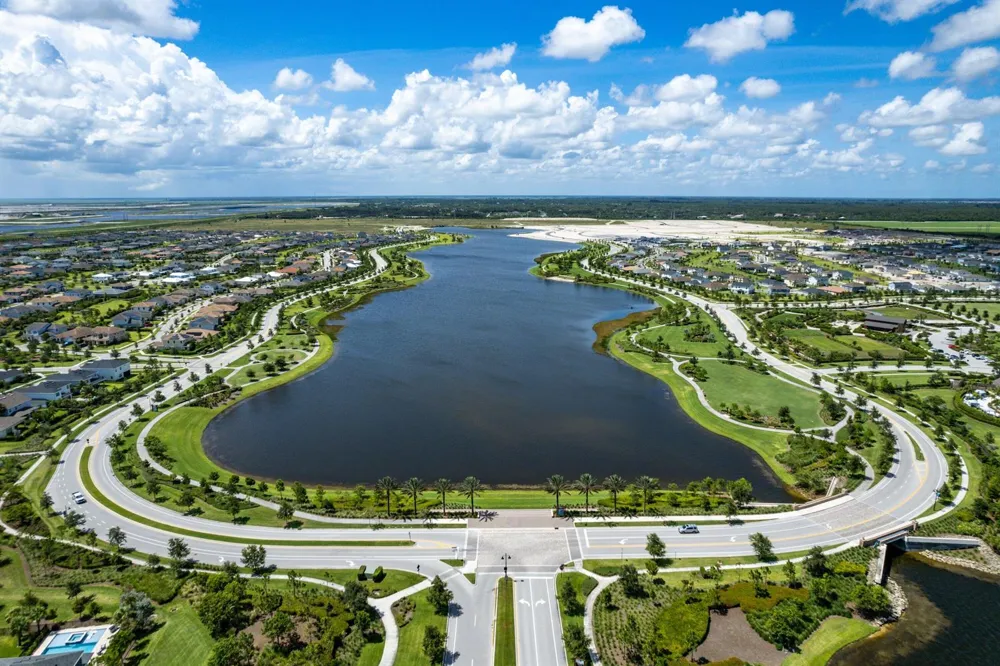 1063 Ember Ridge Run Loxahatchee, FL 33470