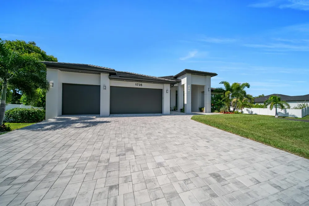 1735 SW 51ST TERRACE Cape Coral, FL 33914