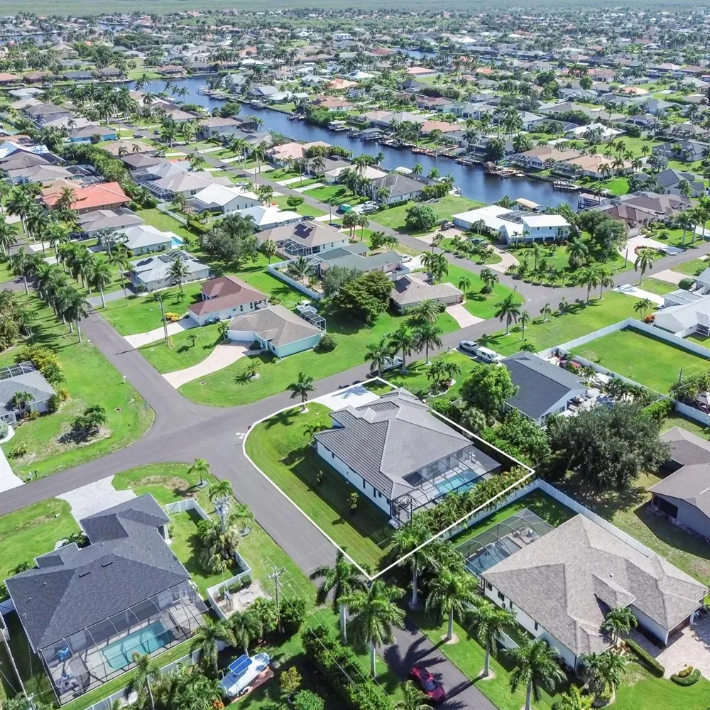 1735 SW 51ST TERRACE Cape Coral, FL 33914