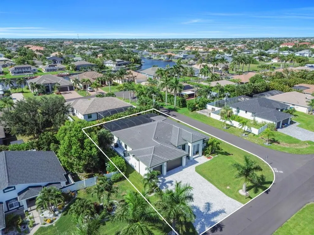 1735 SW 51ST TERRACE Cape Coral, FL 33914