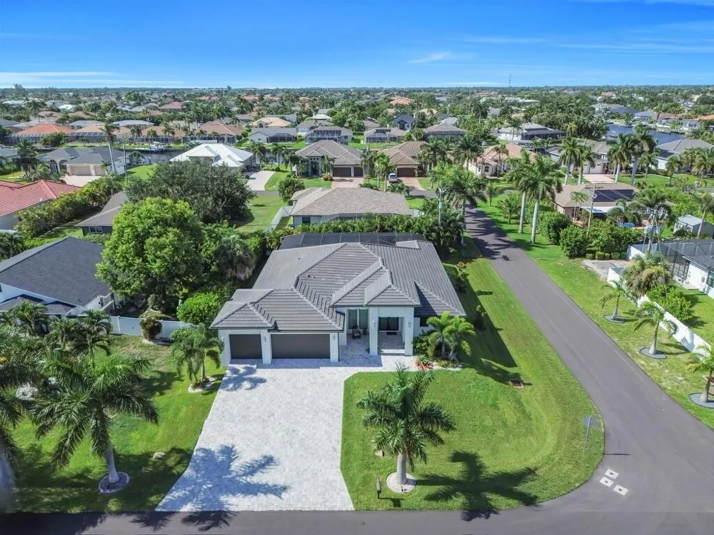 1735 SW 51ST TERRACE Cape Coral, FL 33914