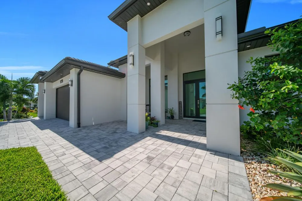 1735 SW 51ST TERRACE Cape Coral, FL 33914