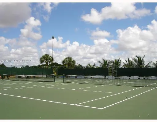 14301 Kendall Dr #309B Miami, FL 33186