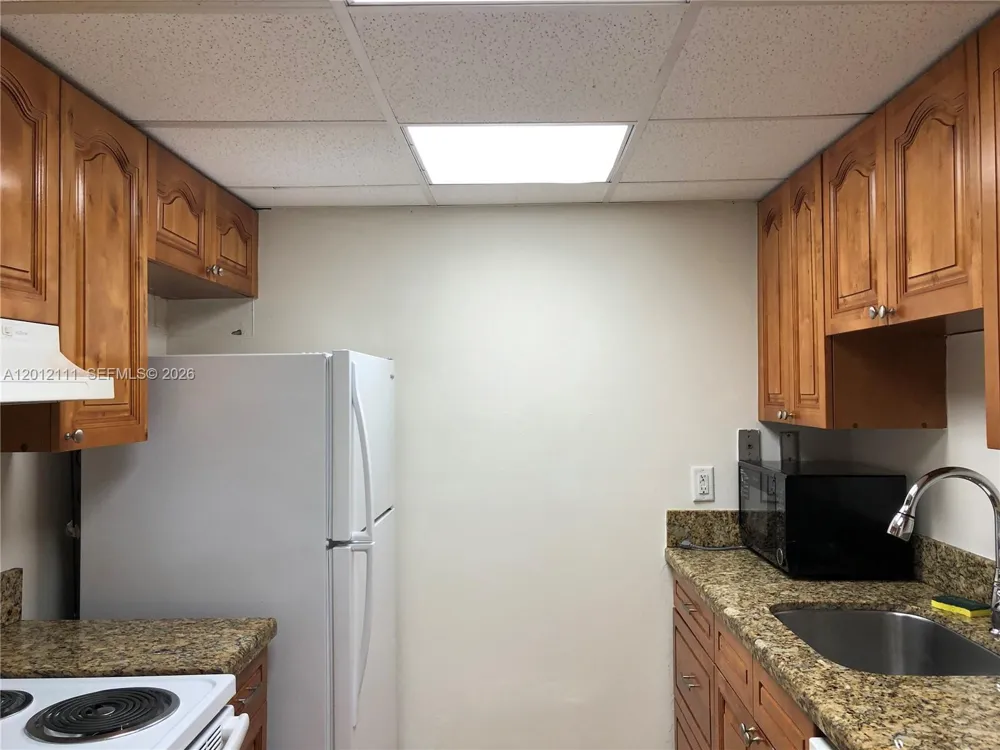 14301 Kendall Dr #309B Miami, FL 33186