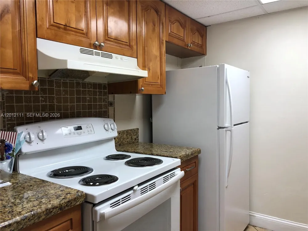 14301 Kendall Dr #309B Miami, FL 33186