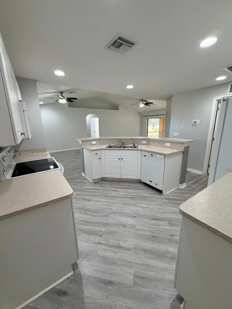 507 Peerless Cir #- Lehigh Acres, FL 33974