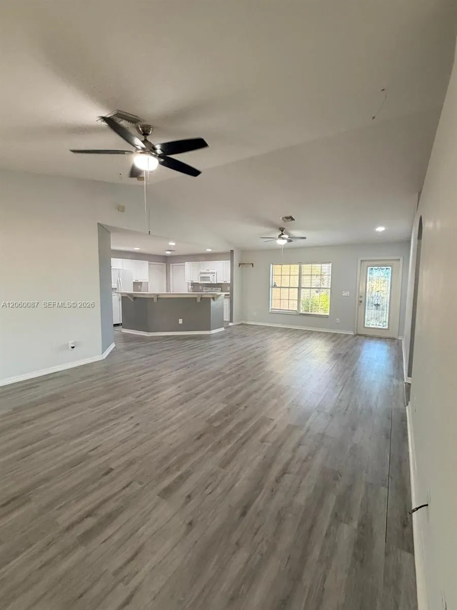 507 Peerless Cir #- Lehigh Acres, FL 33974