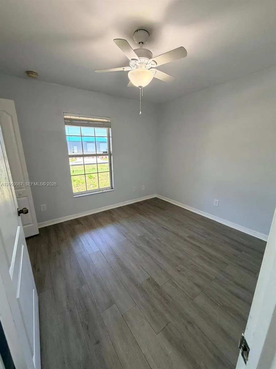 507 Peerless Cir #- Lehigh Acres, FL 33974