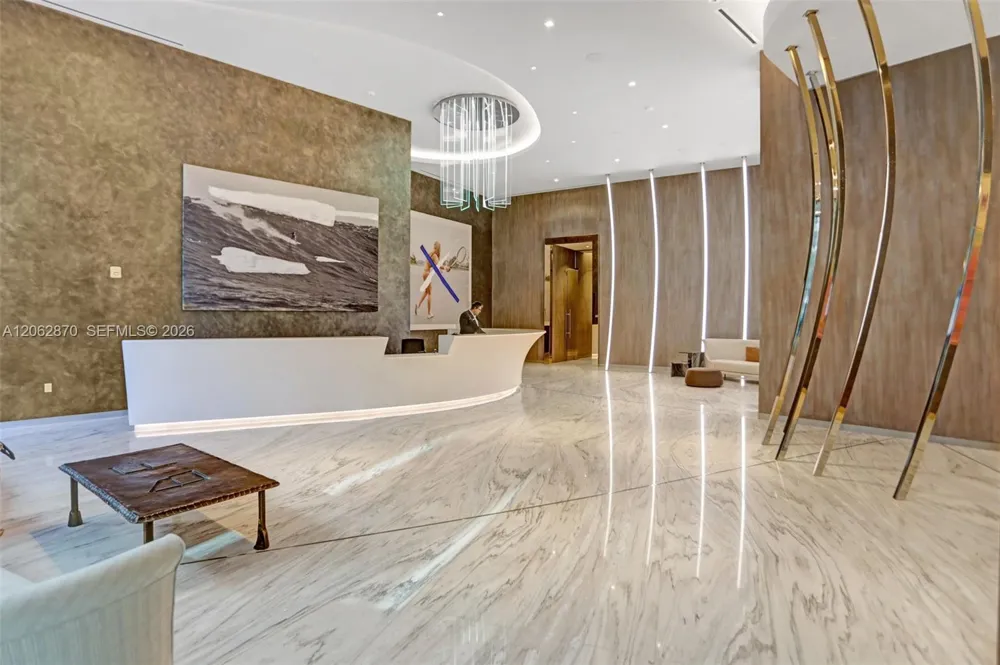 1000 Brickell Plaza #1904 Miami, FL 33131