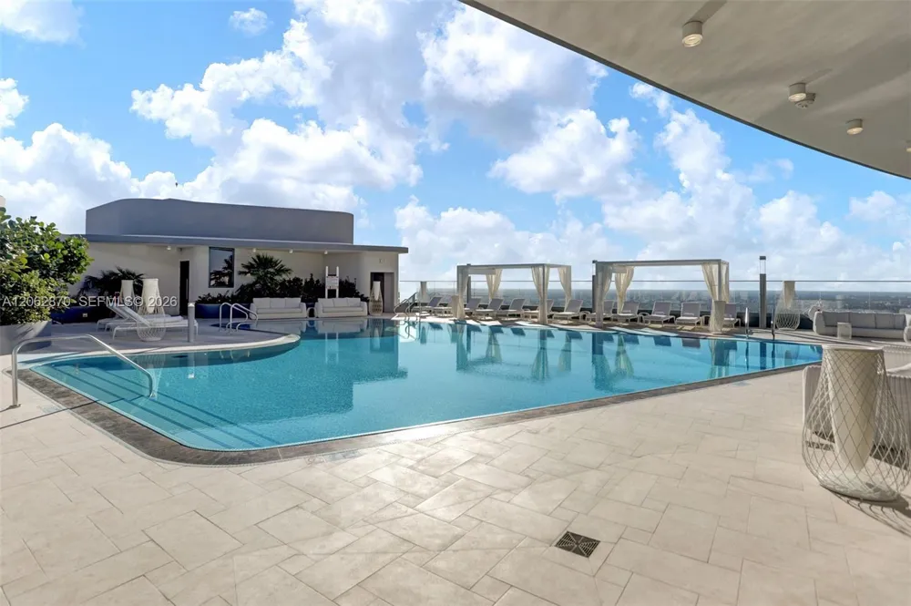 1000 Brickell Plaza #1904 Miami, FL 33131