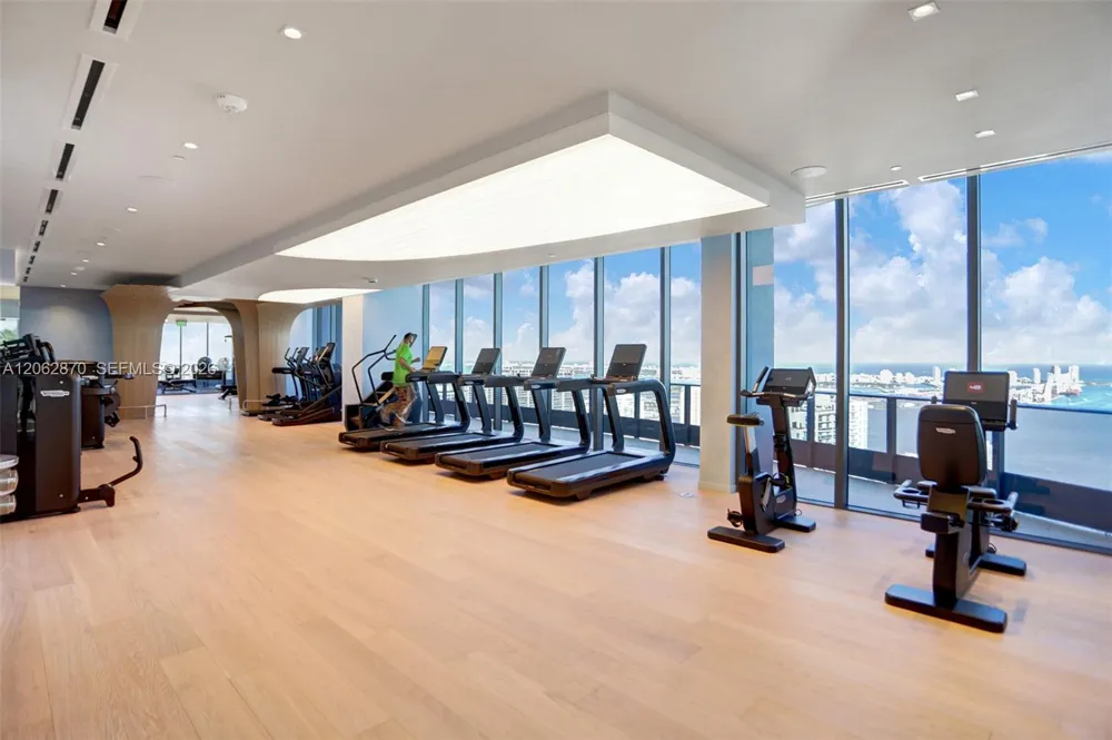 1000 Brickell Plaza #1904 Miami, FL 33131