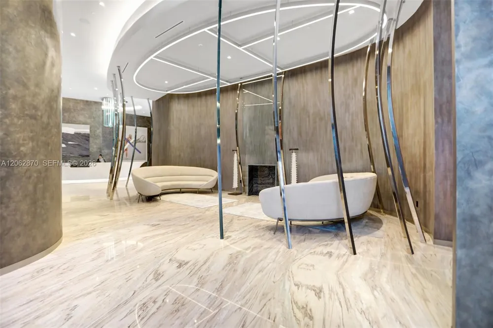 1000 Brickell Plaza #1904 Miami, FL 33131