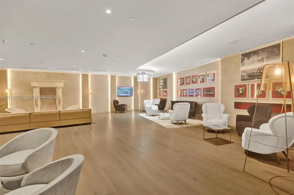 1000 Brickell Plaza #1904 Miami, FL 33131