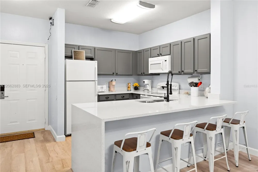 3175 feltrim Place #305 Kissimmee, FL 34747