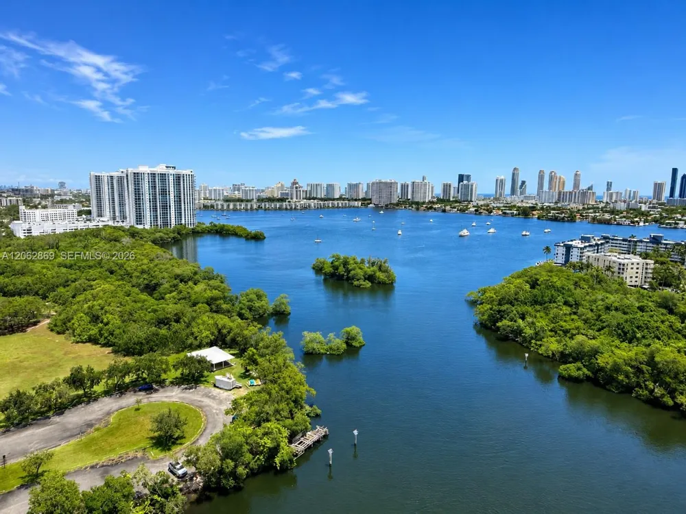 16385 Biscayne Blvd #2007 North Miami Beach, FL 33160